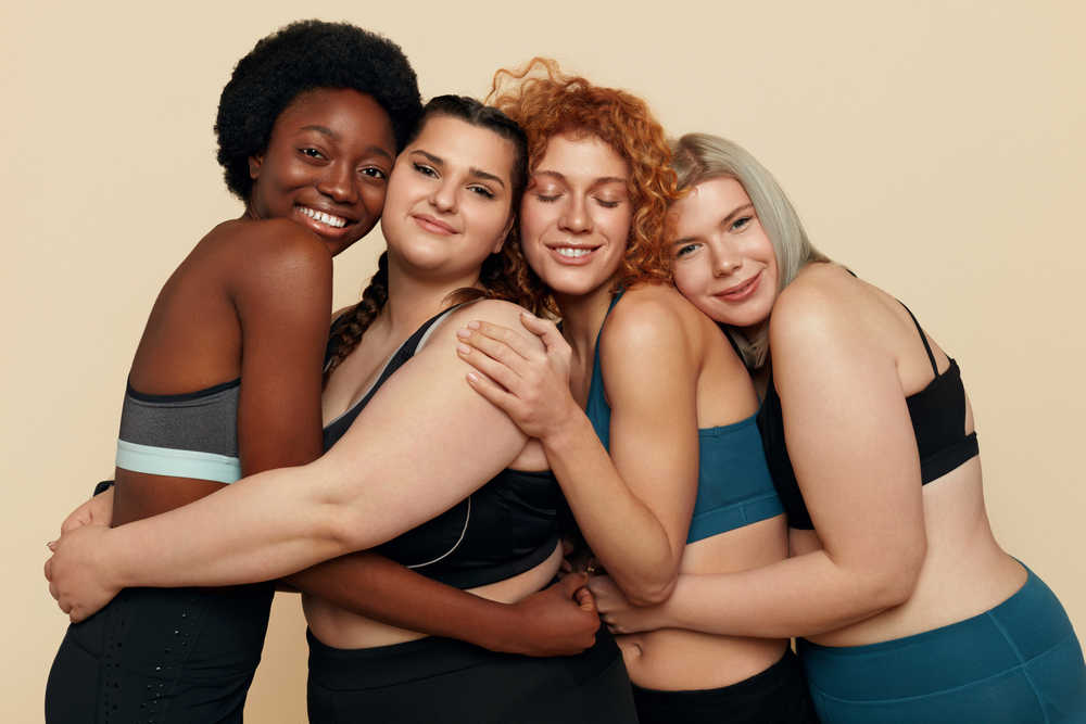 avec-ou-sans-soutien-gorge-diversite-poitrines-femmes-sororite